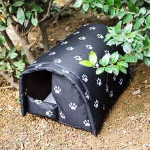 Foldable Winter Cat House - Portable & Warm Pet Shelter