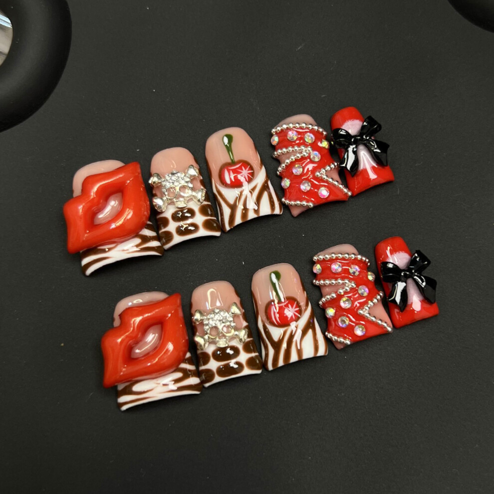 Dachuang Beauty (S) 10Pcs French Nude Duck Fake Nails With Lip Decor