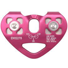 Outdoor-Kletterseilumlenkrolle Biaxialer Transport Stahlseil Expand Heart-Shaped Double Pulley Red