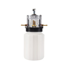 Vacuum Pump Oil Pot 500Ml Milking Machine Plastic Oil Can for Cow Sheep Goat Milking Machine Accessory