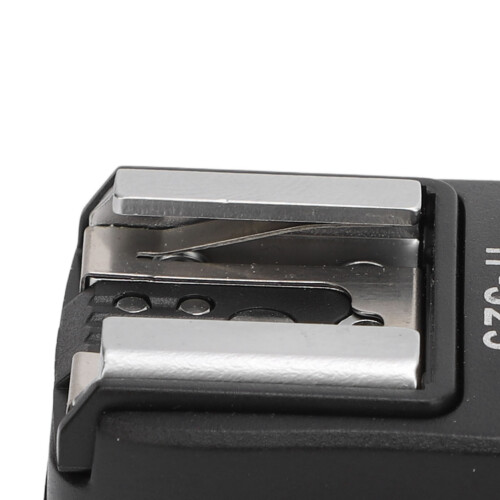 Alpha Hot Shoe Adapter with PC Cable Trigger