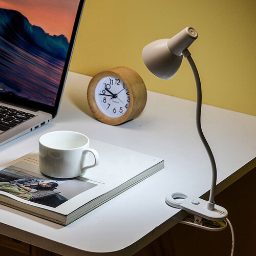 Lámpara de escritorio LED USB versión, protección ocular, plegable 2