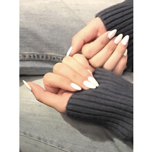 Sweet White Press-on Nails, Reusable & Easy
