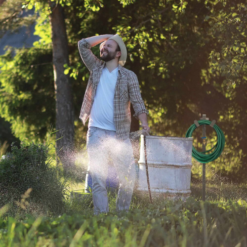 Frittstående kran med slangeholder 2