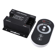 DC12-24V 18A PWM Dimmer 3CH mit RF Fernbedienung 8x8cm