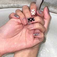 24PCS Pink Checkerboard Nail Patches, Sweet Style
