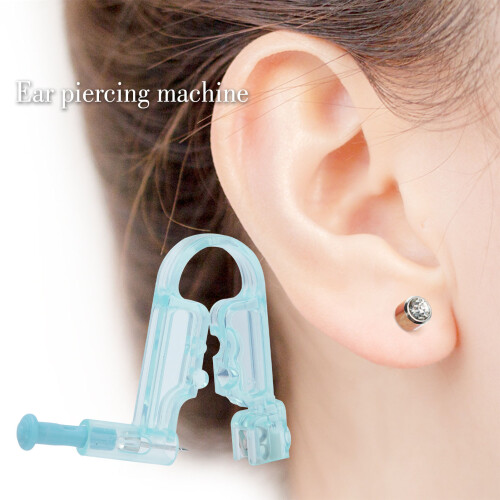 Sterile Ear Piercing Kit with Studs 1