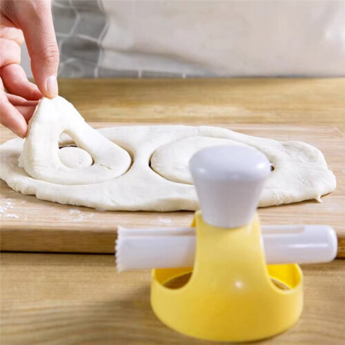 10PCS Dispenser Donut Maker Portable Waffle Mould Plastic Machine Donut Cake Mold 2