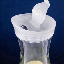 4Pcs 0.6L Plastic Water Carafes with White Flip Tab Lids- Food Grade & Recyclable Shatterproof Pitchers - Juice Jar