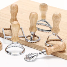 Ensemble pour raviolis et pâtes avec manche en bois, 6 pièces