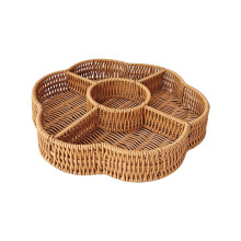Plateau de rangement et de présentation pour fruits en imitation rotin, idéal pour une présentation stable à la maison et dans la salle à manger.