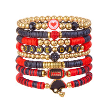 Pulseira com pingente esportivo para fãs de futebol, preta e vermelha, ajustável.