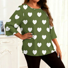 Damen-Top in Übergröße mit Herzprint, Dreiviertelärmeln und Rundhalsausschnitt, süßes, romantisches Design, weich und ideal für Alltag und