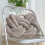 Almofada artesanal de veludo de leite de soja com nós, 38 cm (15 polegadas) 1
