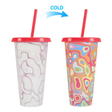 24oz farveskiftende plastikkop med låg og sugerør – temperaturfølsomt psykedelisk design, genanvendelig til iskolde drikkevarer
