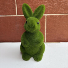 Statue de lapin en mousse floquée verte 20 cm