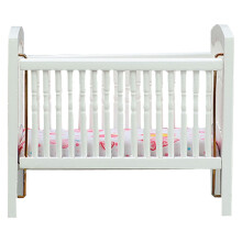 Cama miniatura de madera de abedul a escala 1:12 para casas de muñecas – Compatible con escenas realistas de interiores y exteriores, ideal para