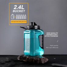 Gourde isotherme de 1,9 L (64 oz) avec paille, étanche, idéale pour le sport, la randonnée et les activités de plein air (hommes et femmes) |