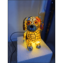 Nočné svetlo Pug Lamp z moriacej živice, 5W teplá LED