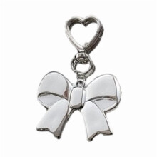Portachiavi a forma di cuore con fiocchi dolci, ciondolo per portachiavi auto, portachiavi con fiocco, ornamenti da appendere allo zaino, ciondolo