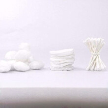 Organic Cotton Rounds - Bio Cotton, Chemical Free, For Sensitive Skin (70 Count) - Daily Cosmetics. Beauty and Personal Care