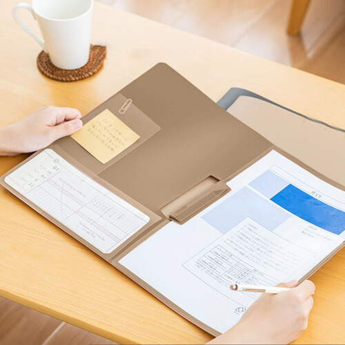 Foldbart plastikudklipsholder A4/Letter-format med låg, 360 flip-blok – Under $5Udsalg