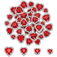 Boutons en strass en forme de cœur, acrylique rouge, 40 pièces, 12–19 mm, 4