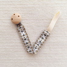 Embroidered Baby Embroidered Pacifier Chain Baby Teether Small Toys Anti-falling Chain Beech Wood Pacifier Clip Lanyard