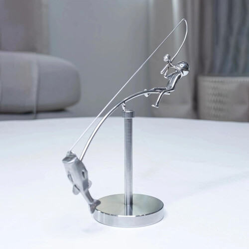 Balancerende visser sculptuur van roestvrij staal 2