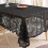 Schwarze französische Spitzentischdecke mit Phönixschwanzmuster 1