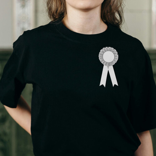 4-delte blanke prisbånd med rosetdesign
