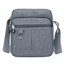 Dámska nylonová crossbody kabelka, vodeodolná, čierna