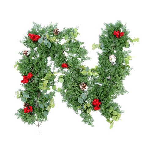 Guirlanda de Natal de pinheiro de 78,74 polegadas com frutos vermelhos e folhas de eucalipto para decoração de lareira, mesa, centro de mesa e 1