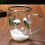 Caneca de Natal de Vidro de Parede Dupla com Globo de Neve 3D 3
