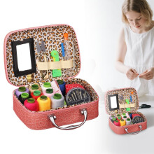 Kit de couture avec aiguilles en acier, ciseaux, découseur et dé à coudre