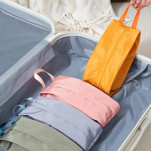 6-Compartment Underwear Storage Bag – Breathable Fabric, 1