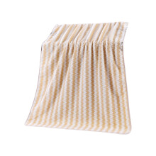 Serviette visage Saint-Valentin motif cœur (1 paquet)