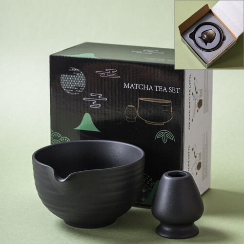 Conjunto de matcha artesanal em cerâmica rústica com tigela irregular e