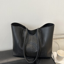 Bolsa tote de couro feminina – Preta, 39,5 cm