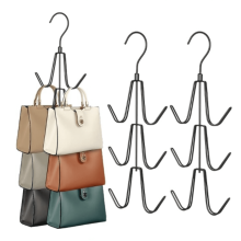 Set van 2 metalen tassenhangers met elk 6 haken.