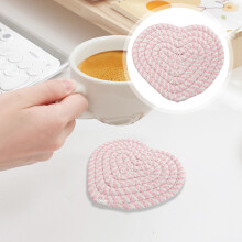 Juego de 4 posavasos de corazón rosa – Hechos a mano en algodón con detalles dorados.