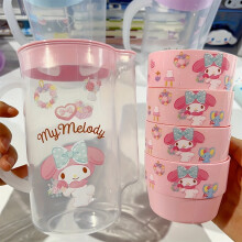 Hello Kitty 4-Cup Portable Water Bottle