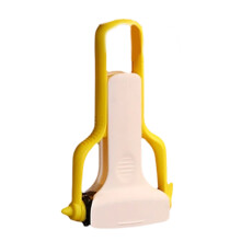 Practical Plastic Grater Vegetable Peeler with Ergonomic-Yellow