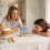Panneau de table en bois de Pâques, lapin maman bébé fleurs œufs 4