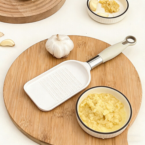 Kitchen Grinder Tool With Ergonomic Handle Design Multifunction 1
