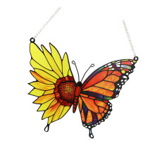 Soleil artistique reflétant les décors suspendus en-Papillon