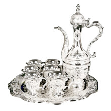1 Set Exquisitely Crafted Zinc Alloy Wine Flasks-Silvery White