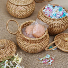 Small Rattan Basket with Lid, Rattan Basket Organizer with Handle, Candy Bowl Rustic Woven Basket for Shelf Table Office