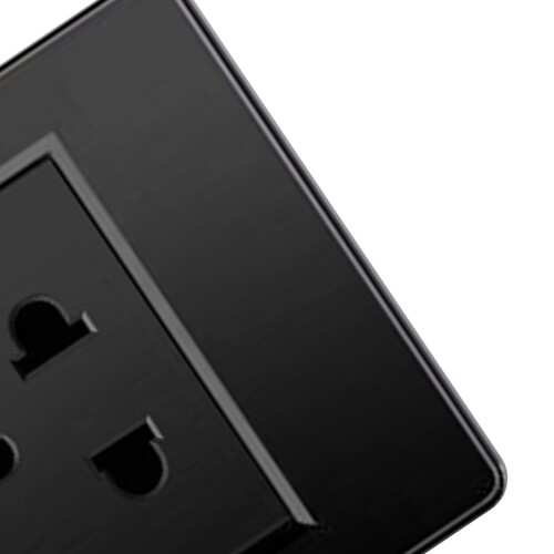 Prise murale USB-C de type thaïlandais, compacte, noire. 2