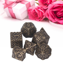7er Set Metallische Polyedrische Würfel Graviertes Labyrinthmuster Massives Metall für RPG-Spiele